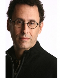 Tony Kushner Headshot_PhotoCredit Joan Marcus